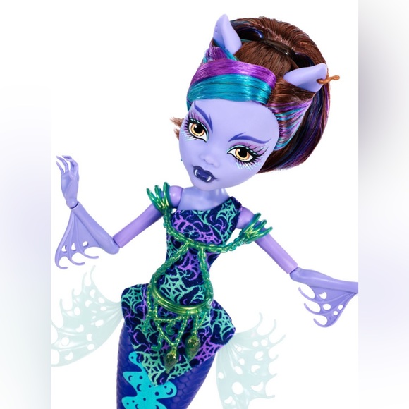 No box- Monster High Great Scarrier Reef Glowsome Ghoulfish Draculaura Doll - Picture 8 of 10